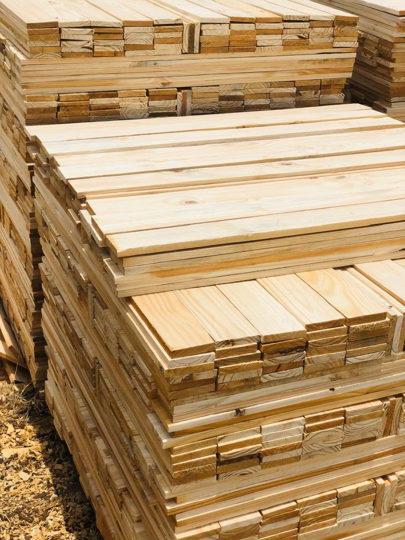 Pine Wood 4